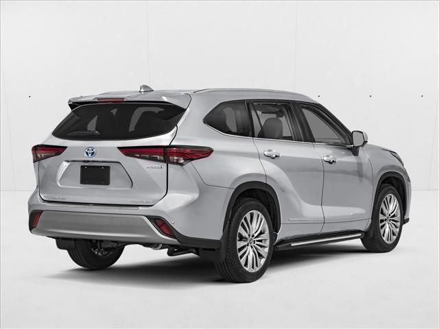 New 2025 Toyota Highlander Platinum image 2