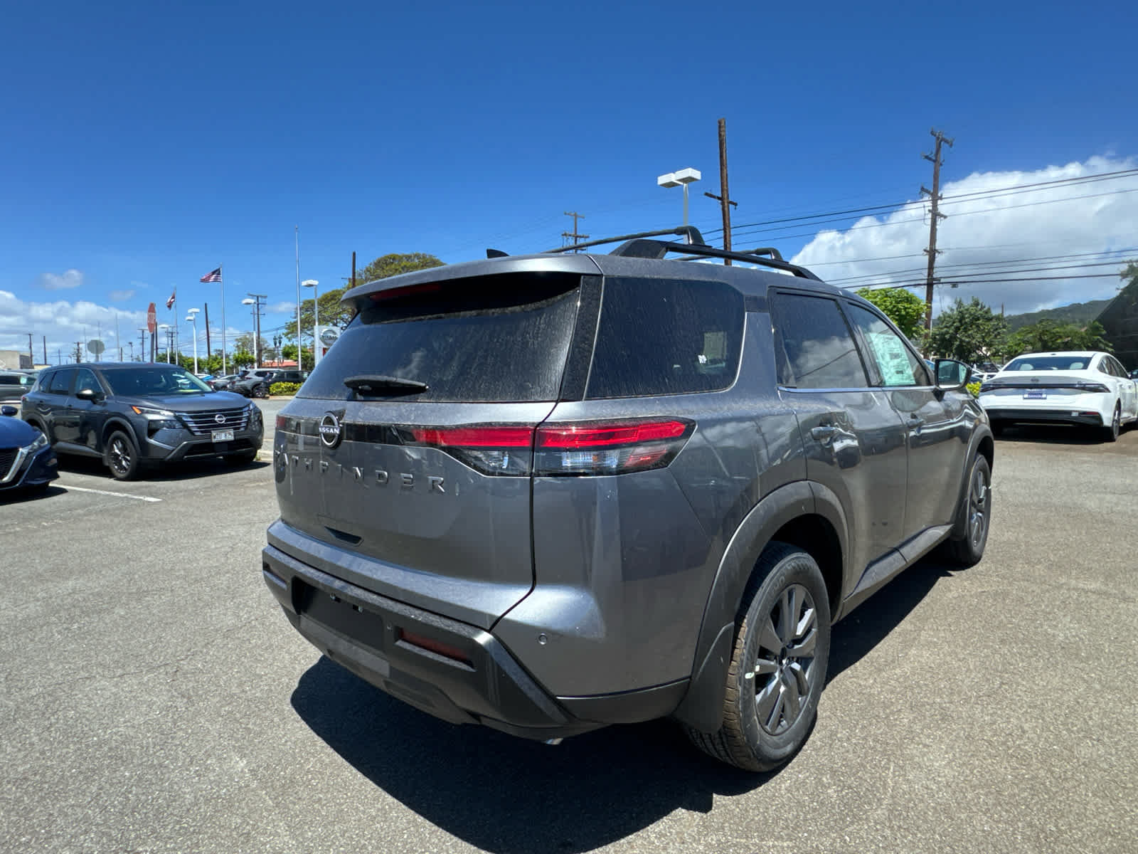 New 2026 Nissan Pathfinder SV FWD image 4