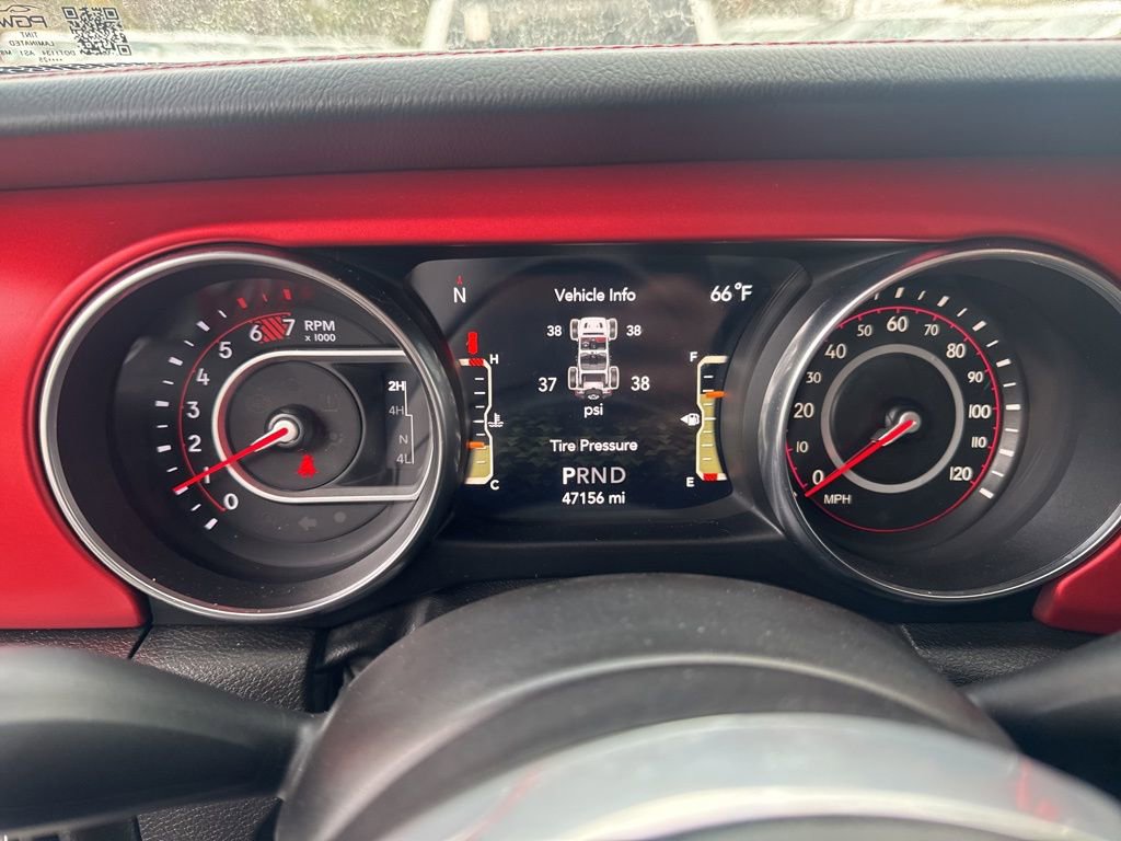 Used 2022 Jeep Wrangler Unlimited Rubicon w/ Cold Weather Group image 15