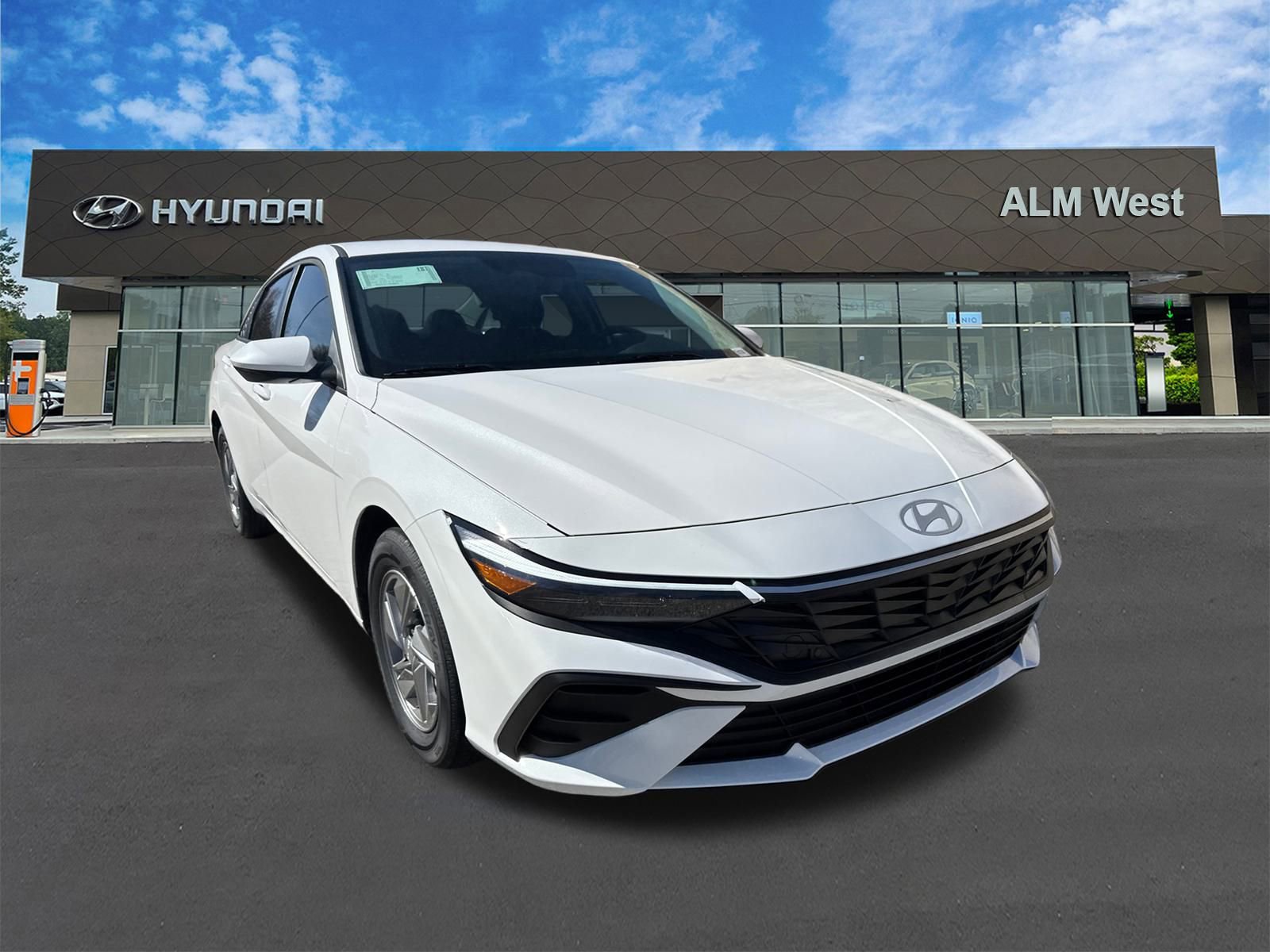 New 2026 Hyundai Elantra SE FWD image 4
