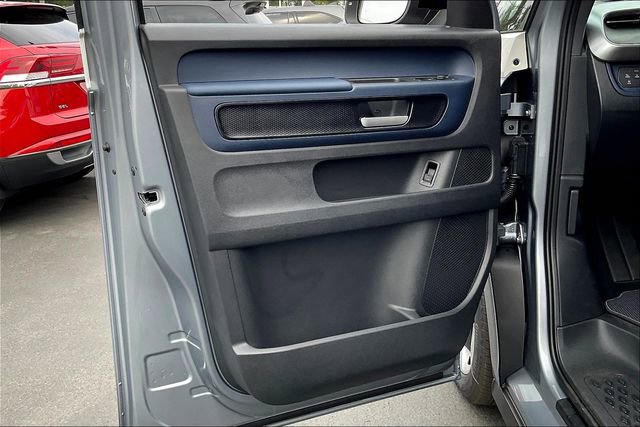 New 2025 Volkswagen ID. Buzz Pro S Plus image 22