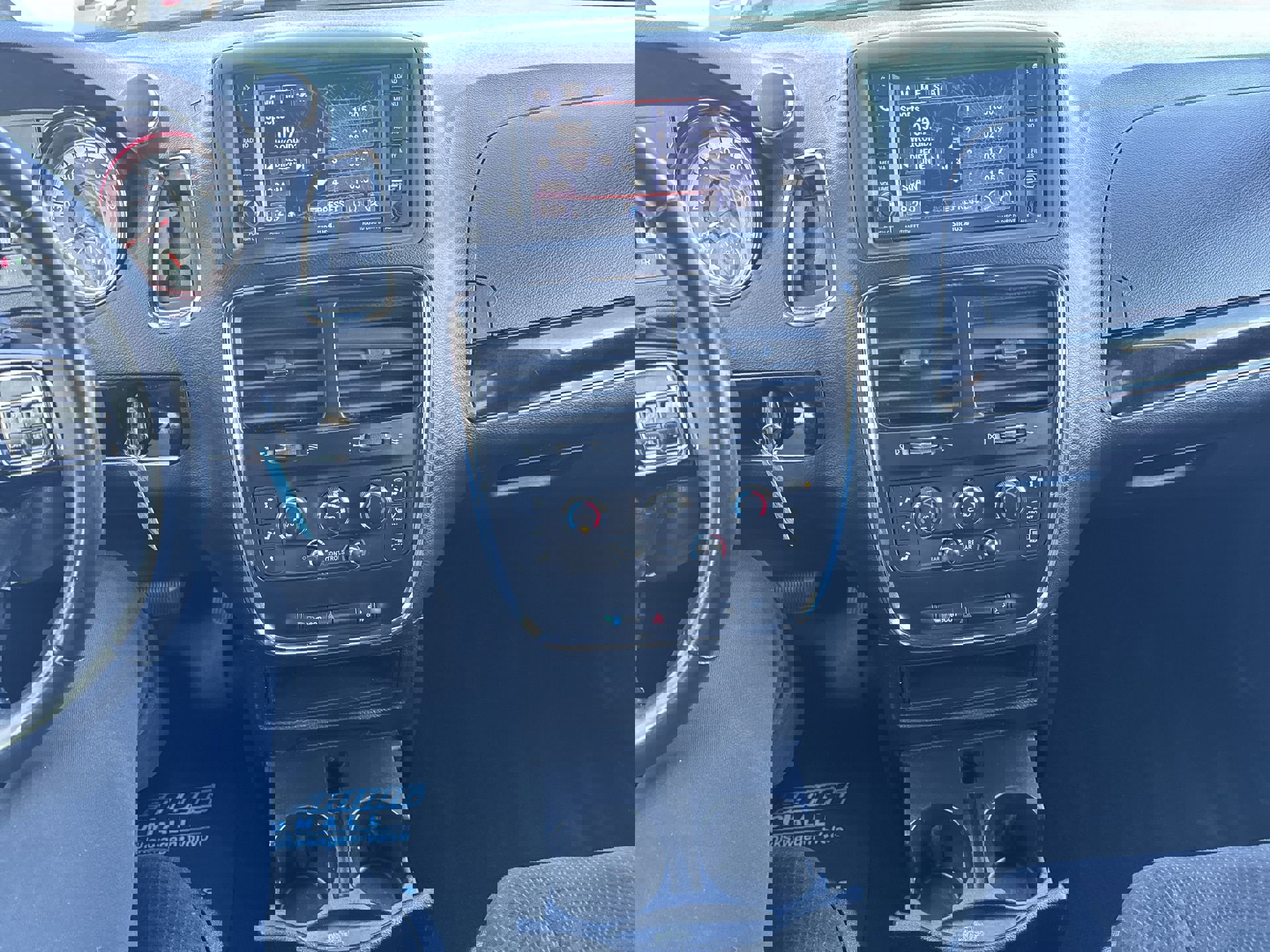 Used 2018 Dodge Grand Caravan SE image 33