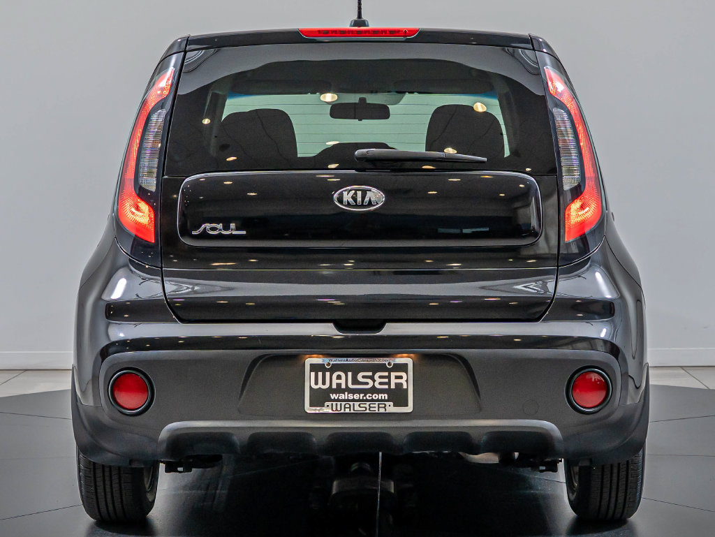 Used 2017 Kia Soul FWD image 7