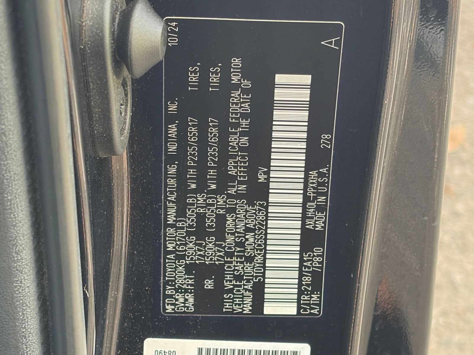 Used 2025 Toyota Sienna XLE FWD image 32