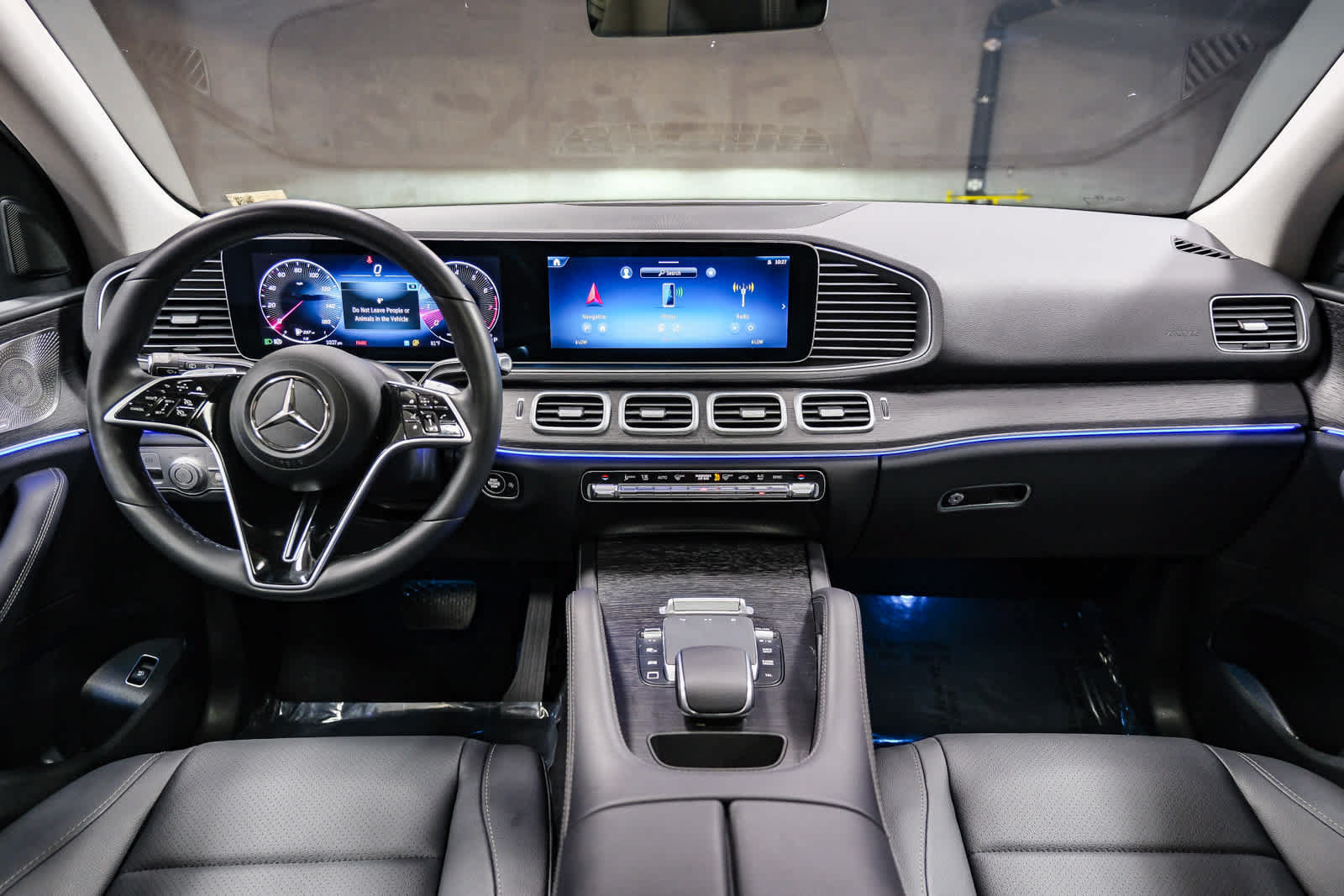 Used 2026 Mercedes-Benz GLE 450 4MATIC w/ Night Package image 15
