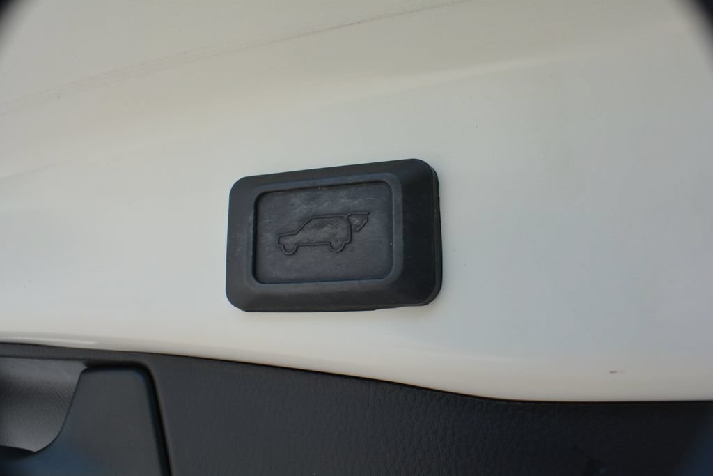 Used 2021 Toyota RAV4 XSE AWD/4WD image 26