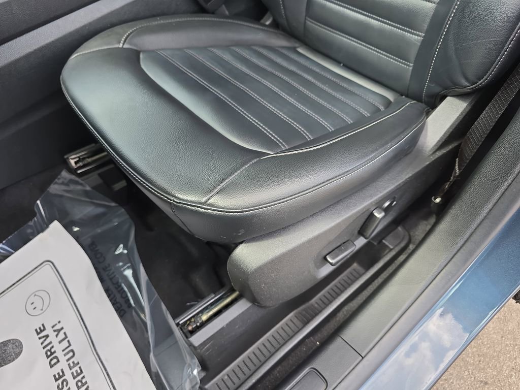 Used 2023 Ford Edge SEL w/ Convenience Package image 32