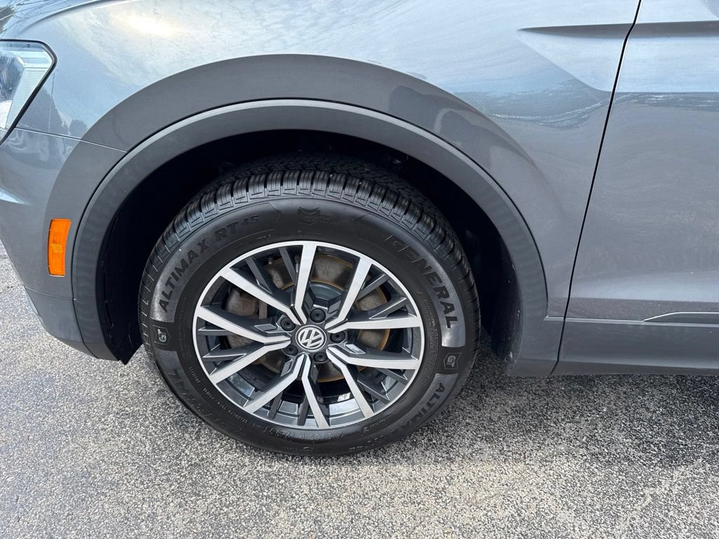 Used 2019 Volkswagen Tiguan SE AWD/4WD image 12