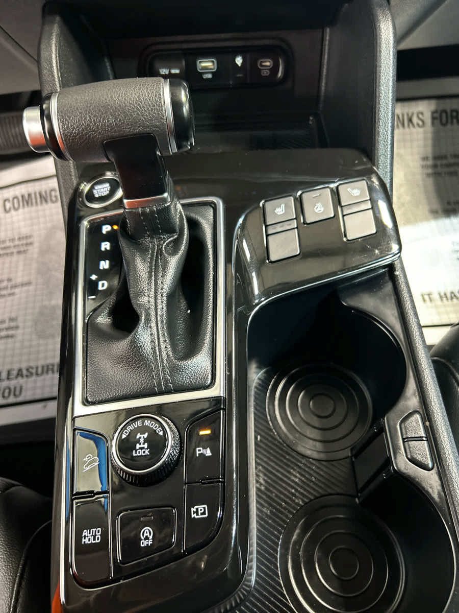 Used 2023 Kia Sportage EX AWD/4WD image 7