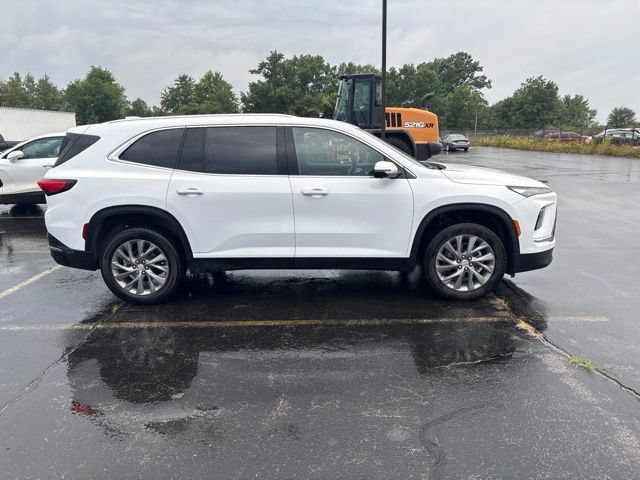 Used 2026 Buick Enclave Preferred AWD/4WD image 2