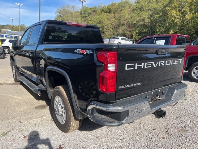 Used 2024 Chevrolet Silverado 2500 LT image 4