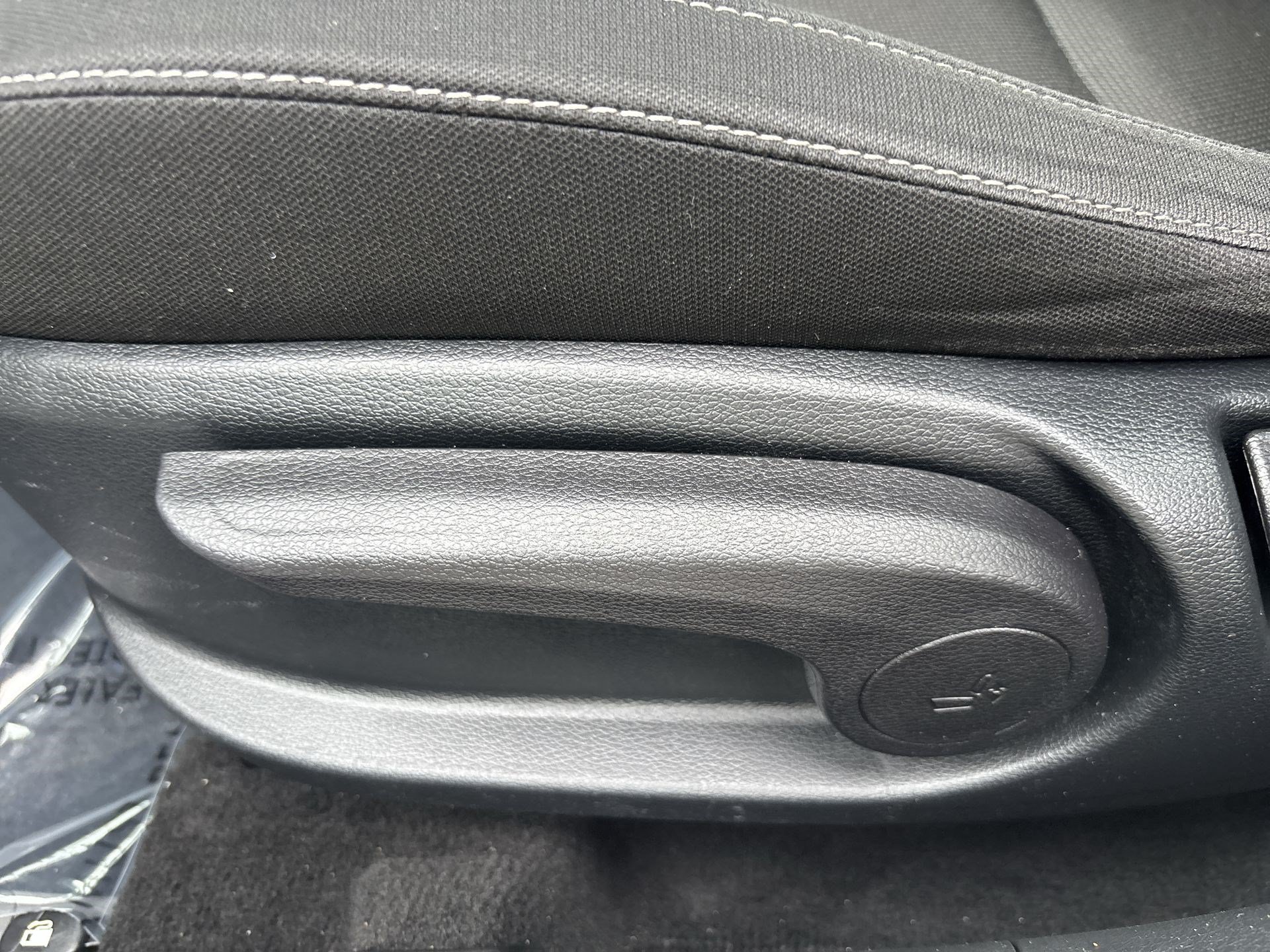 Certified 2024 Kia Forte LXS FWD image 14