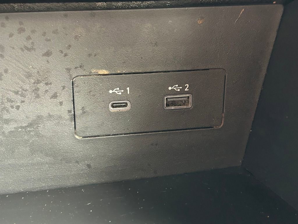 Used 2024 Nissan Pathfinder SV image 29