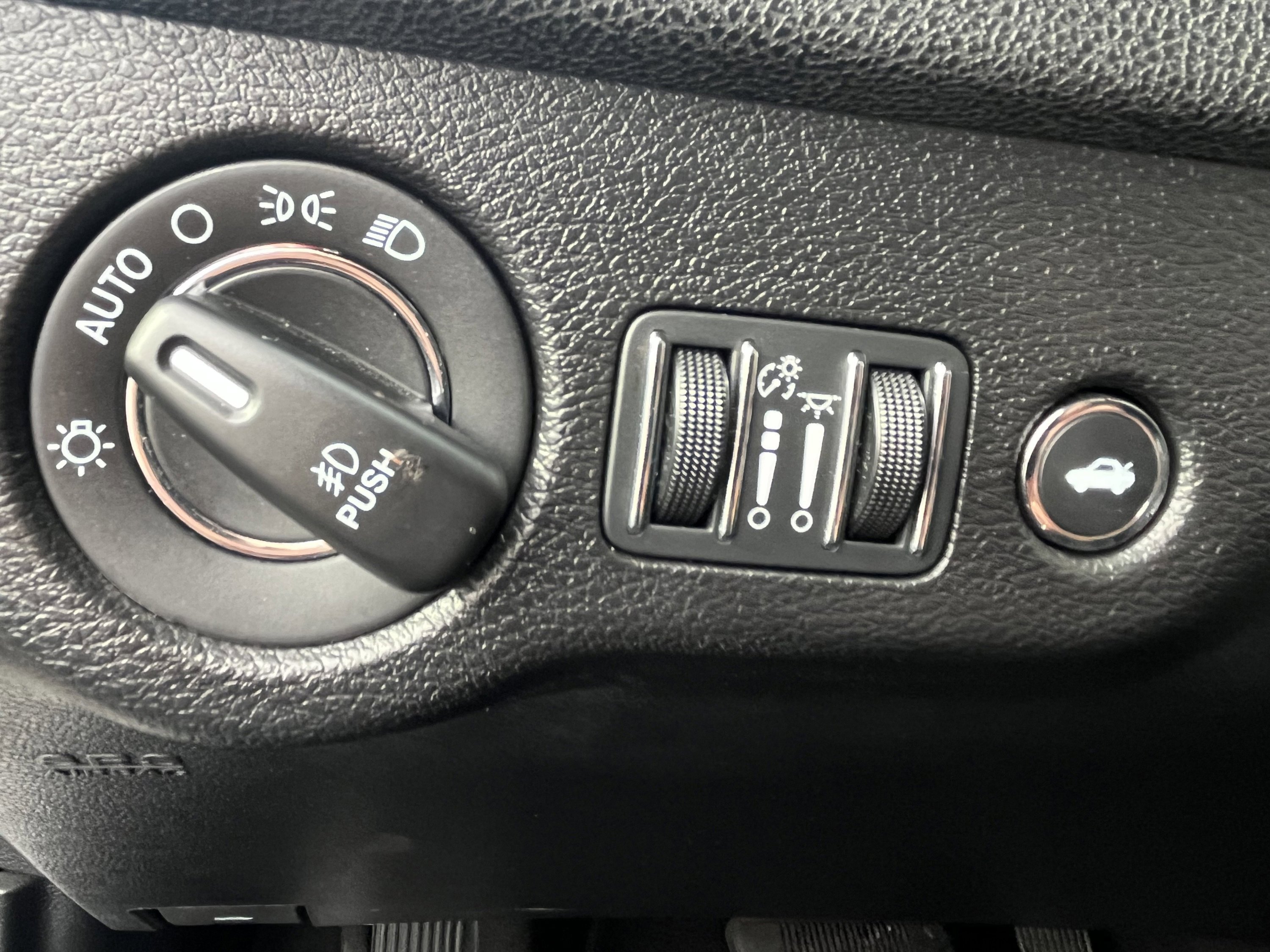 Used 2022 Chrysler 300 S image 14