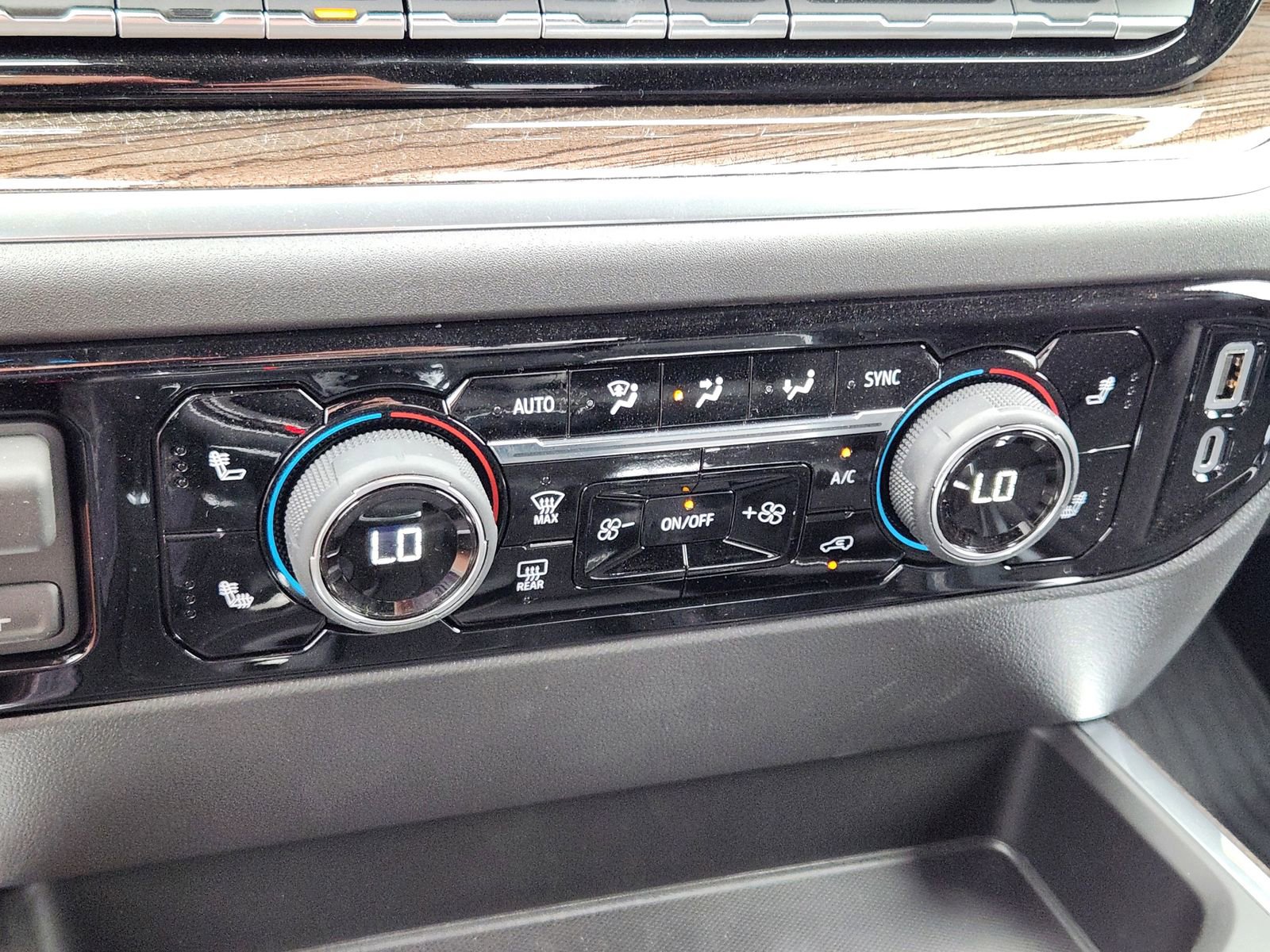 New 2026 Chevrolet Silverado 1500 LT Trail Boss w/ Convenience Package II image 19