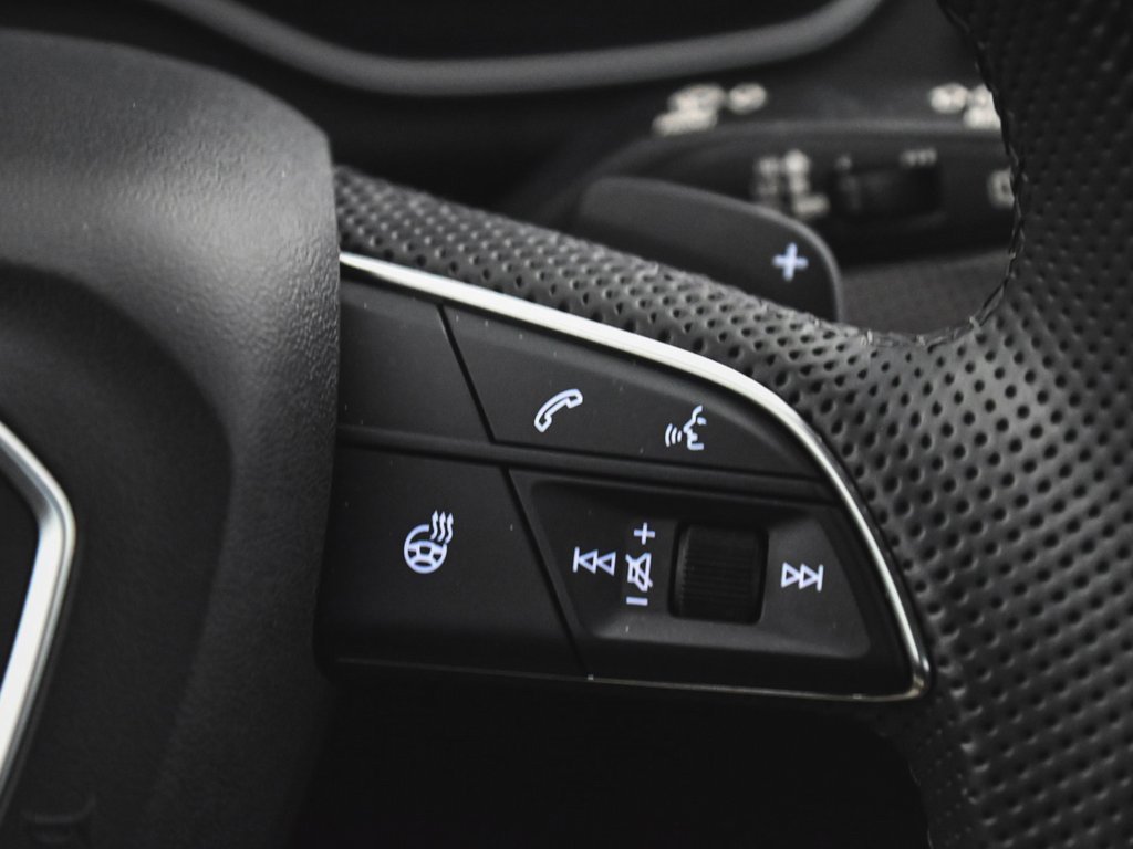 Used 2025 Audi SQ5 Premium Plus w/ Premium Plus Package image 24