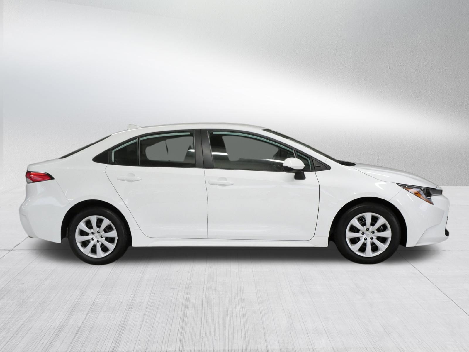 Certified 2025 Toyota Corolla LE FWD image 9