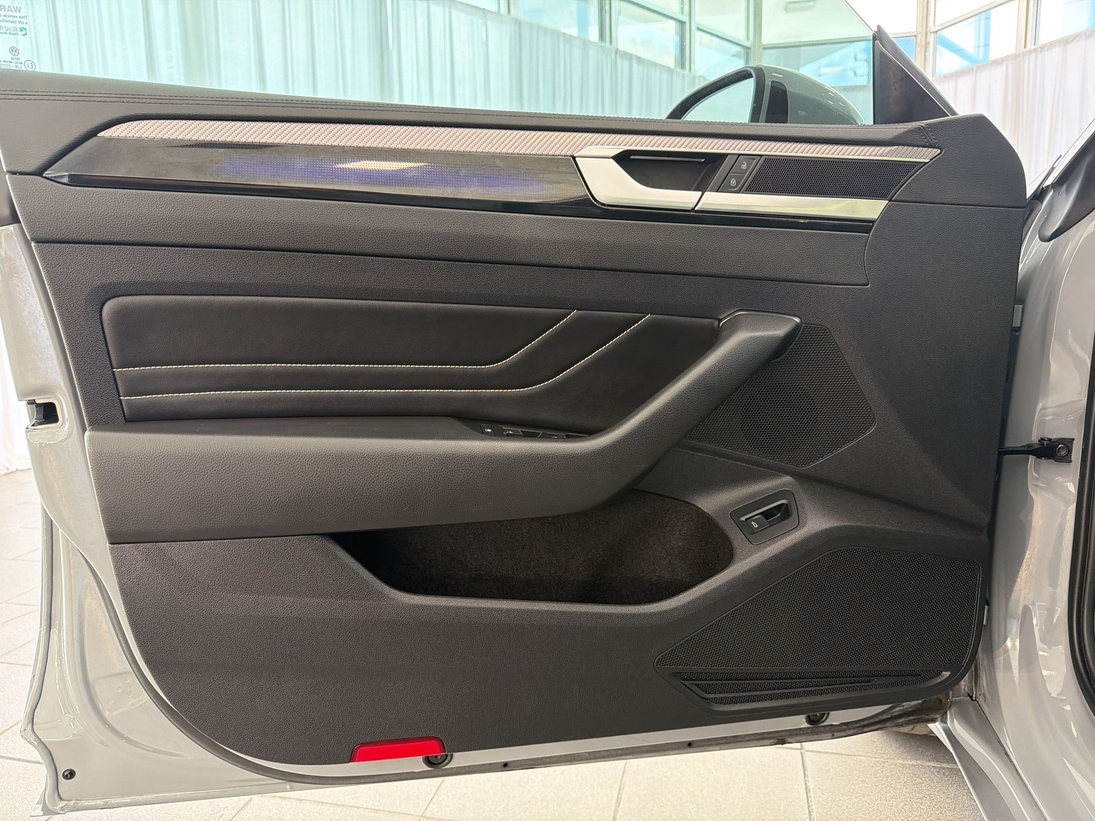 Used 2023 Volkswagen Arteon SEL AWD/4WD image 27