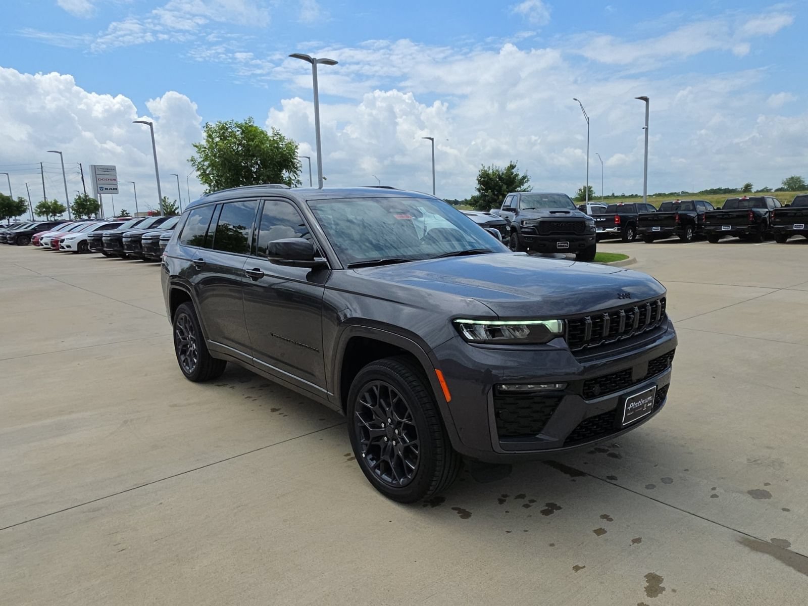 New 2026 Jeep Grand Cherokee L Summit w/ Obsidian Package AWD/4WD image 7