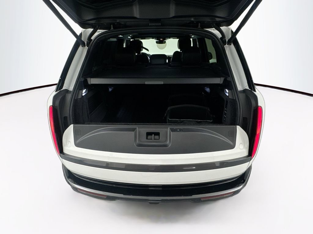 New 2026 Land Rover Range Rover Long Wheelbase SE image 25