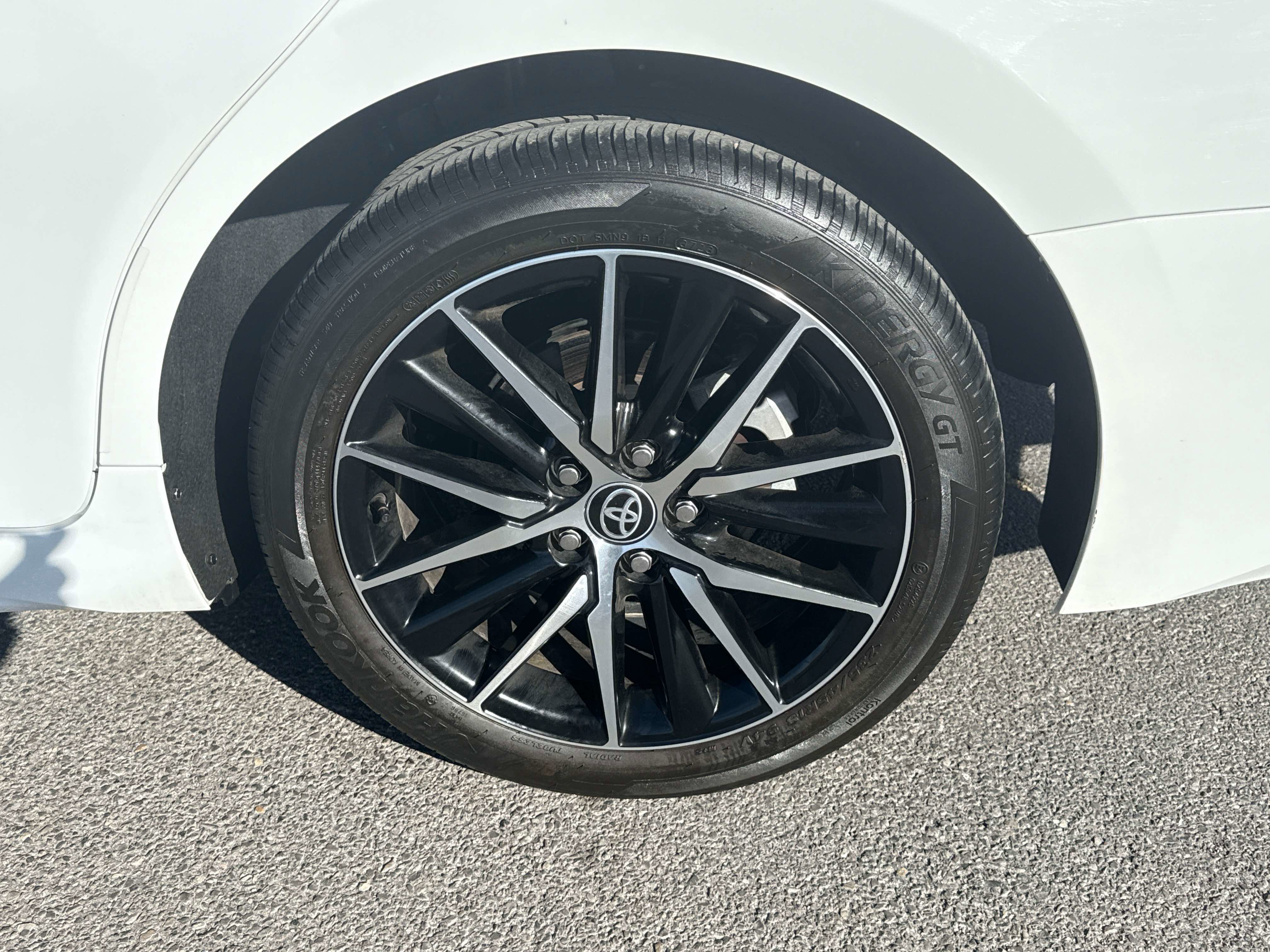 Used 2024 Toyota Camry SE image 7