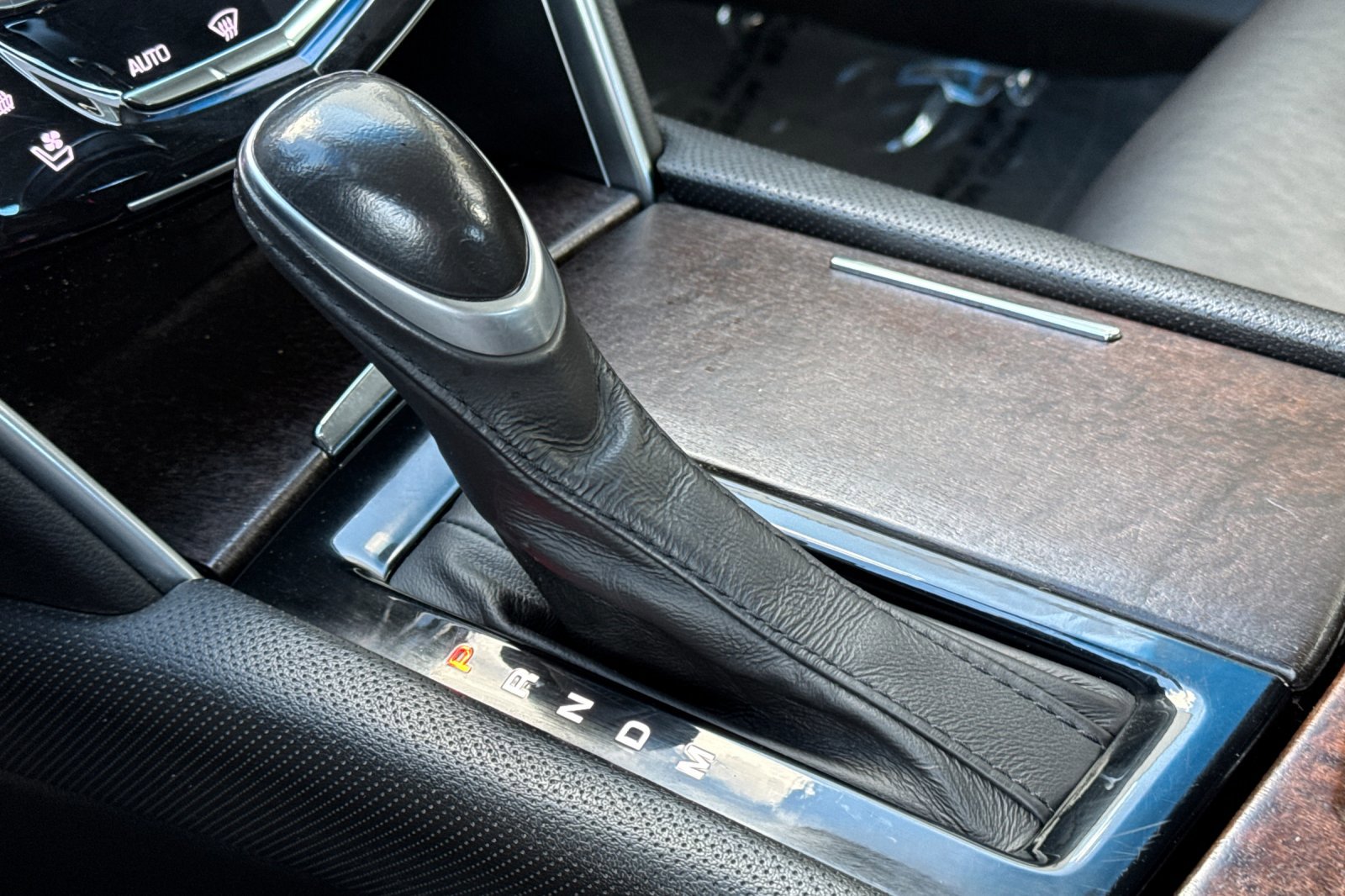 Used 2019 Cadillac XTS Luxury image 21