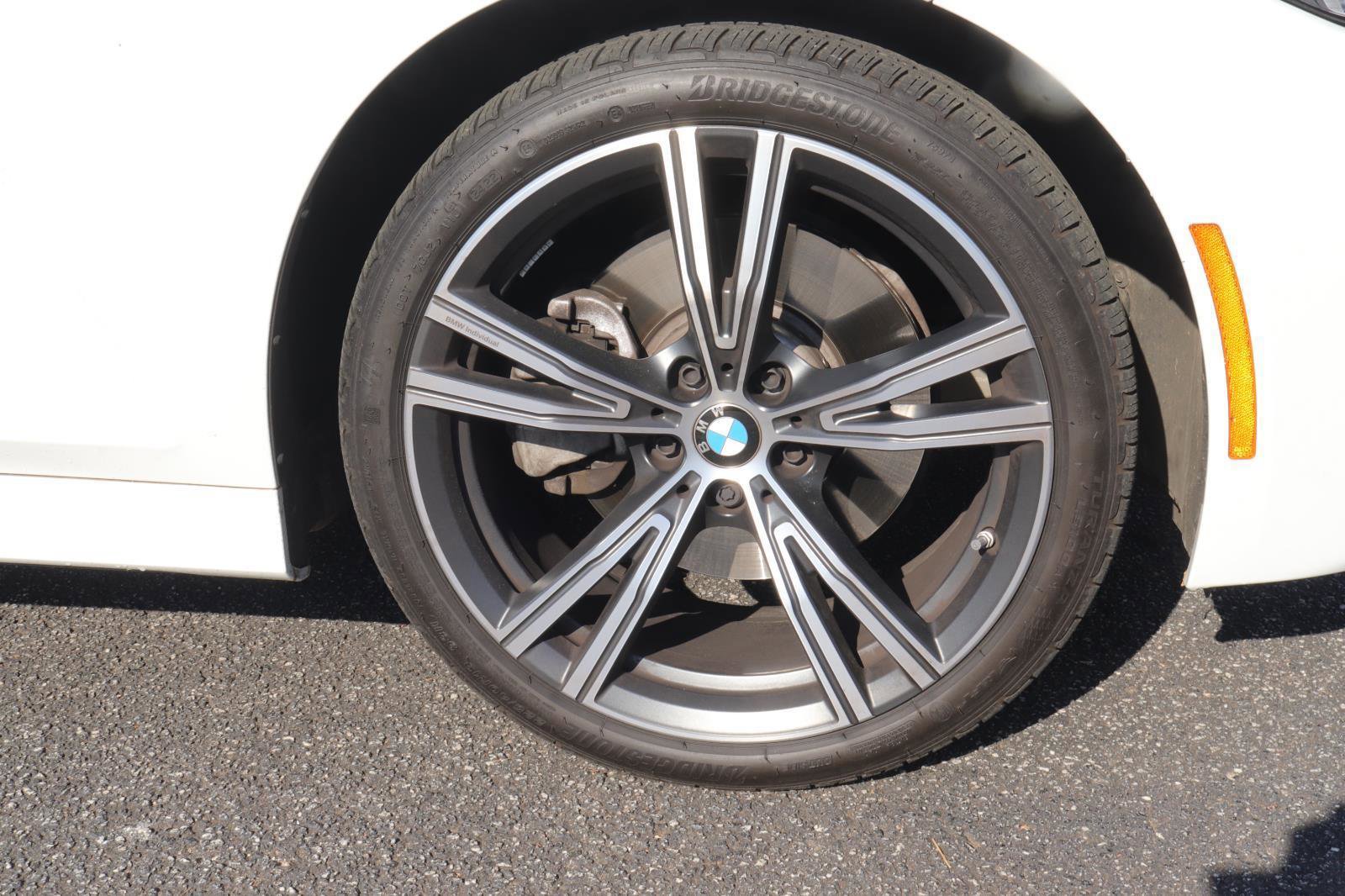 Used 2023 BMW 330i Sedan w/ Premium Package image 36