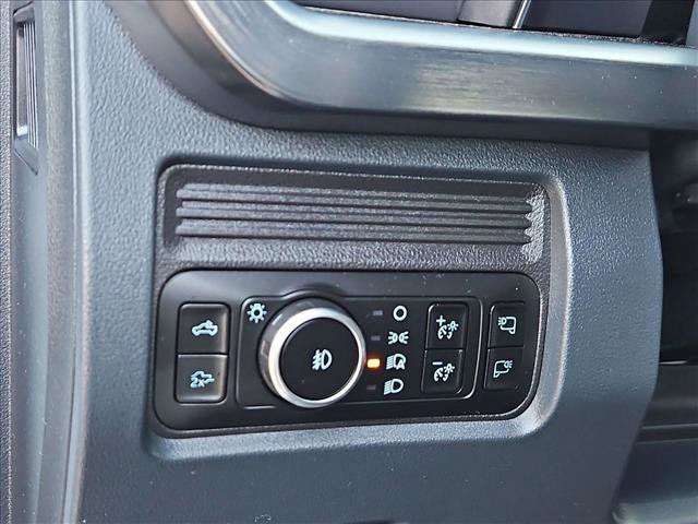 Used 2025 Ford F250 Lariat AWD/4WD image 21
