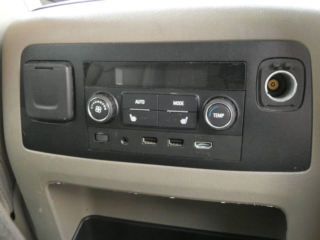 Used 2019 Chevrolet Suburban LT AWD/4WD image 22