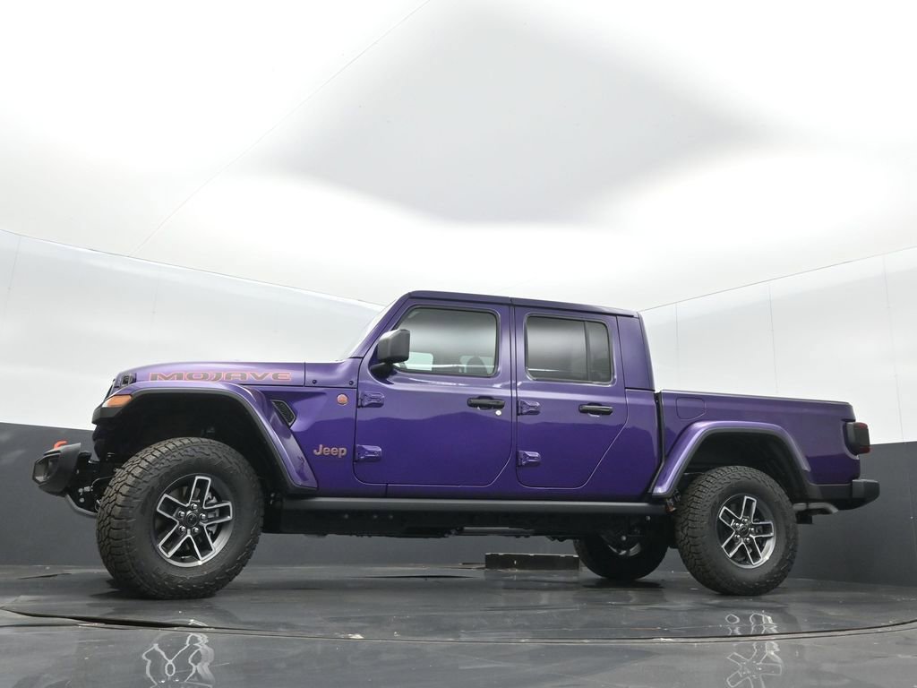 New 2026 Jeep Gladiator Mojave w/ Technology Group AWD/4WD image 31