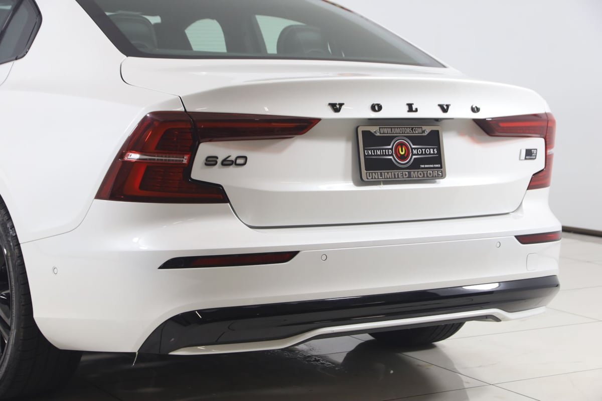 Used 2024 Volvo S60 T8 Plus AWD/4WD image 23