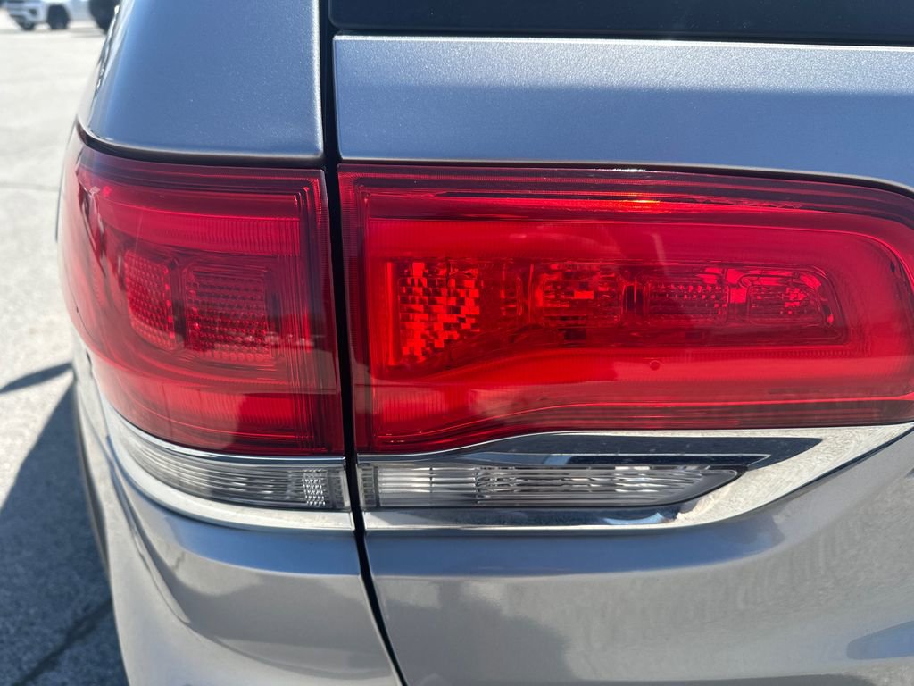 Used 2019 Jeep Grand Cherokee Limited image 41