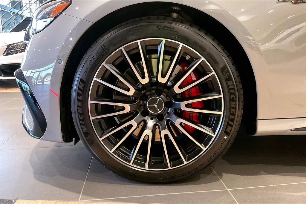 New 2026 Mercedes-Benz E 53 AMG e 4MATIC Sedan image 10