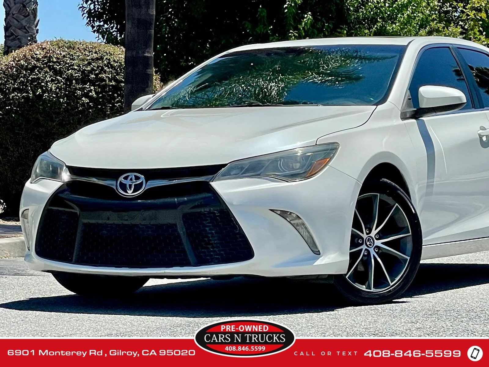 Used 2017 Toyota Camry XSE FWD image 25