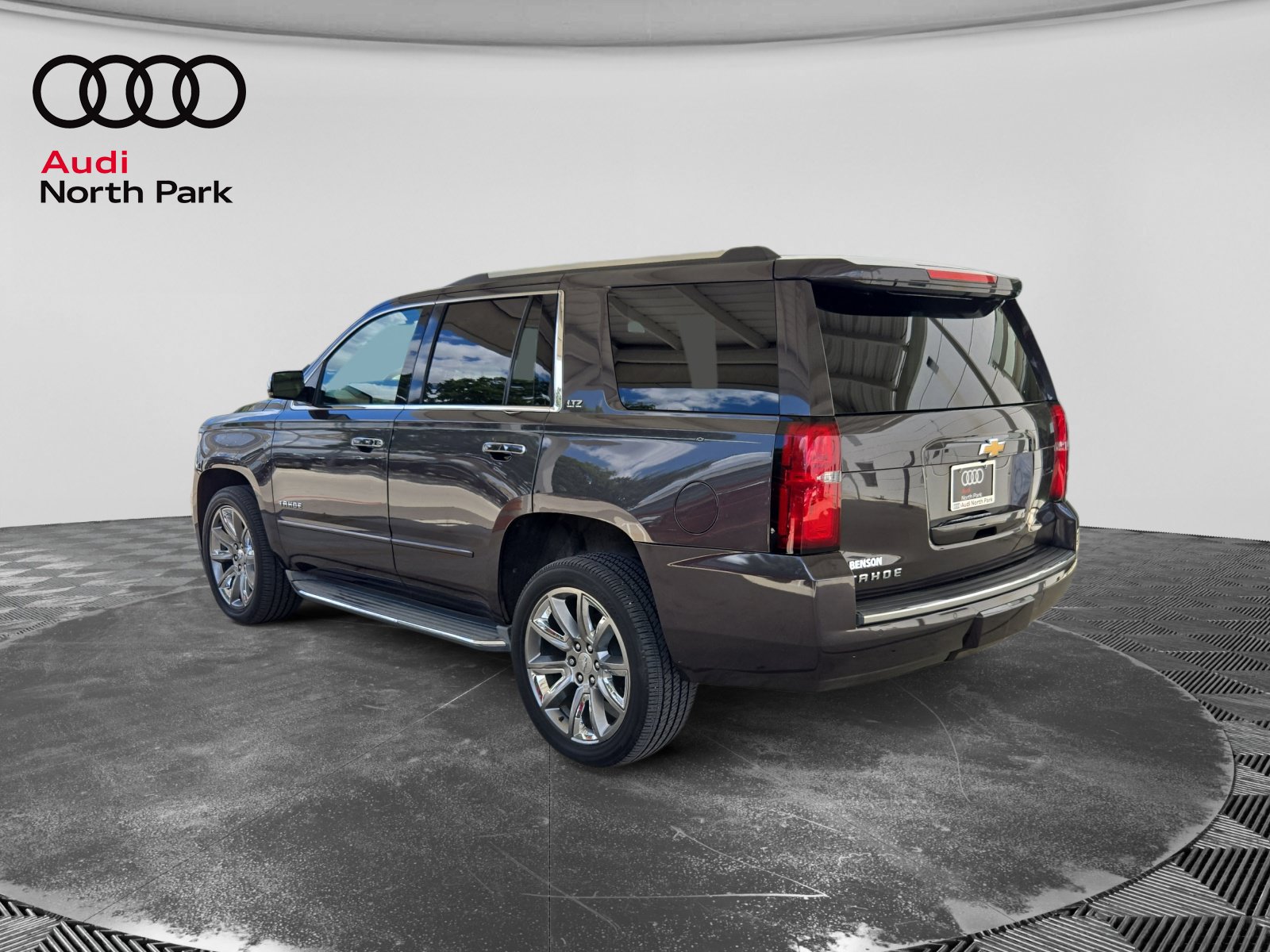 Used 2015 Chevrolet Tahoe LTZ w/ Max Trailering Package RWD image 3