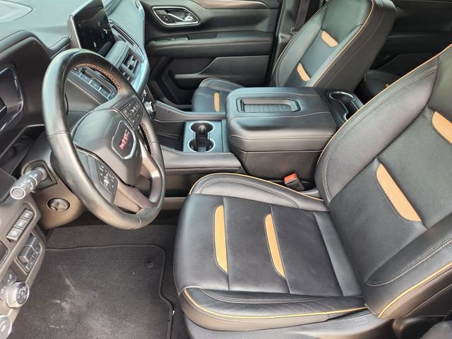 Used 2024 GMC Yukon AT4 w/ Technology Package AWD/4WD image 13