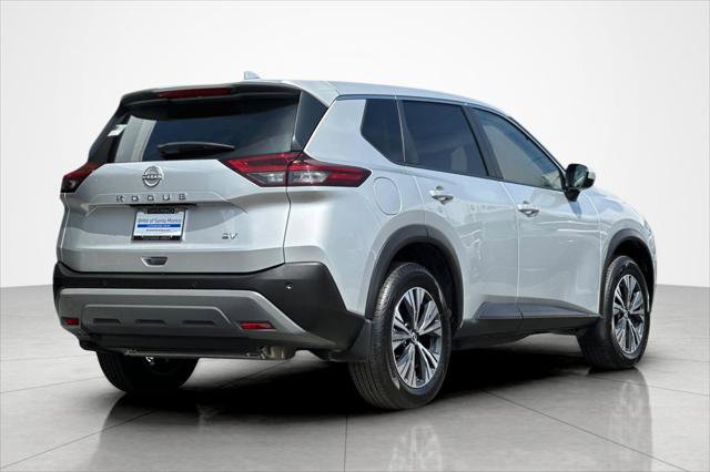 Used 2023 Nissan Rogue SV image 5