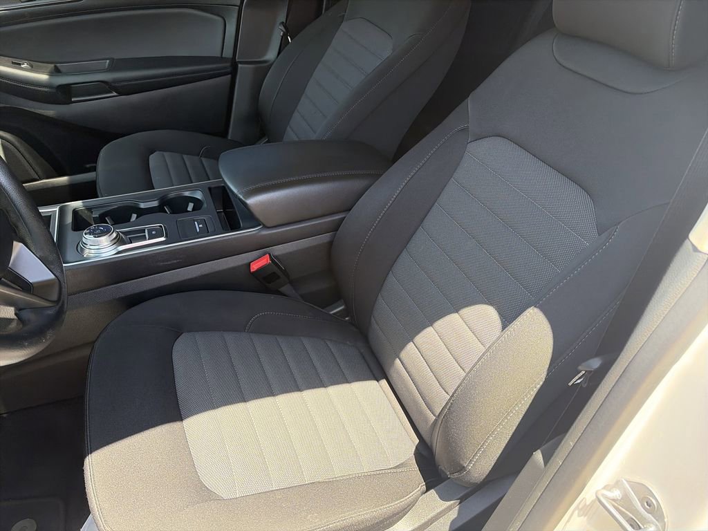 Used 2023 Ford Edge SE AWD/4WD image 12