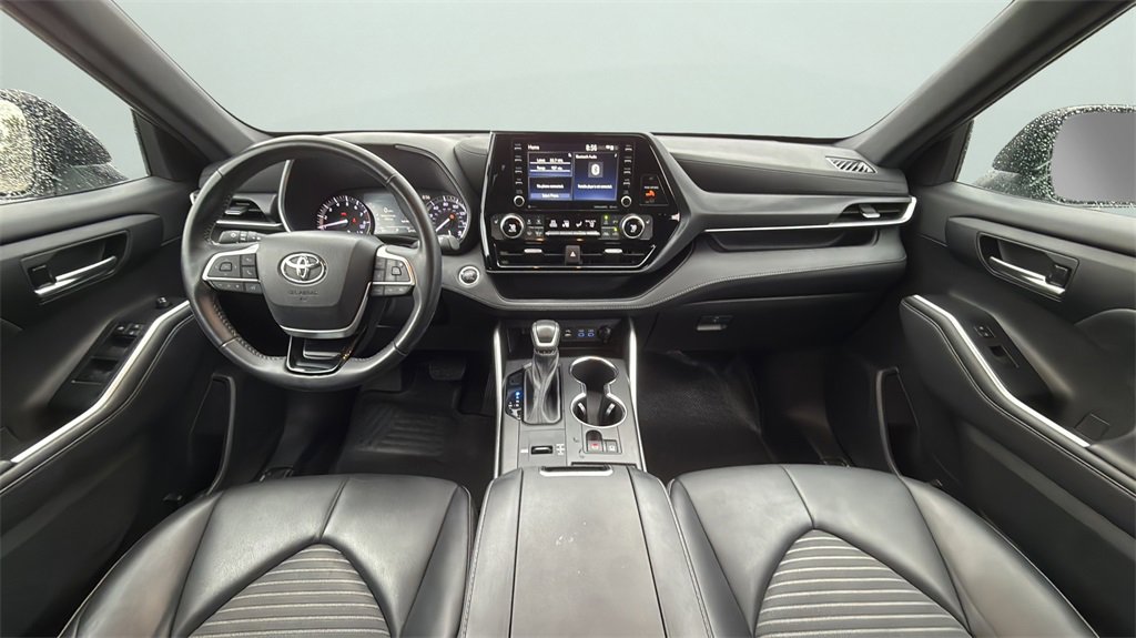 Used 2022 Toyota Highlander XSE image 19
