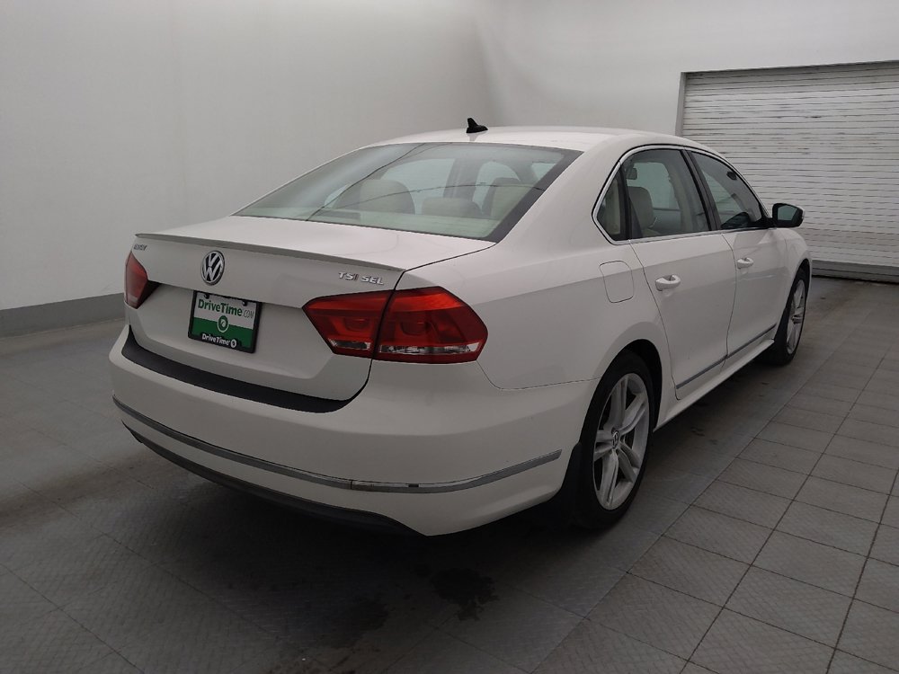 Used 2014 Volkswagen Passat 1.8T SEL Premium image 9