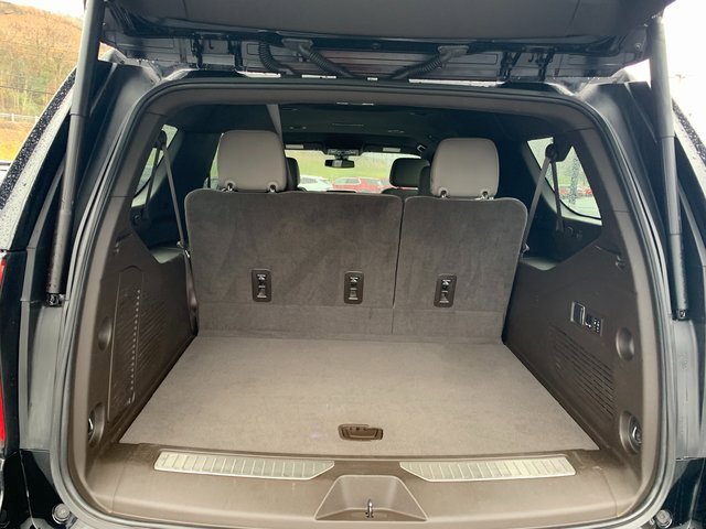 Used 2021 Chevrolet Suburban Z71 w/ Z71 Off-Road Package image 9