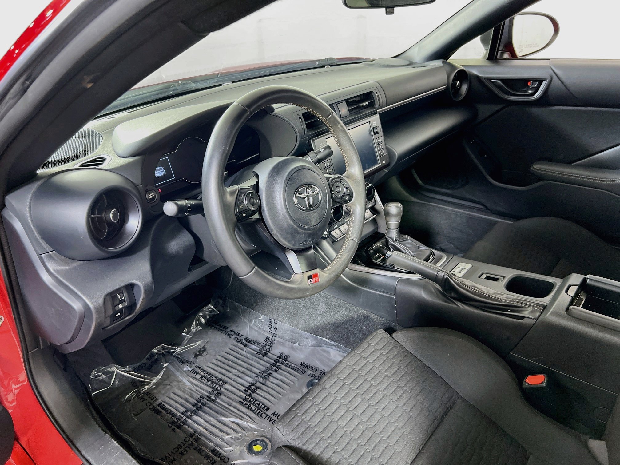 Used 2023 Toyota GR86 w/ ALL Weather Mat Package (TMS) RWD image 9