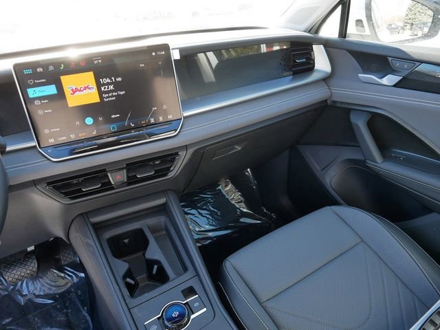 New 2026 Volkswagen Tiguan SE AWD/4WD image 10