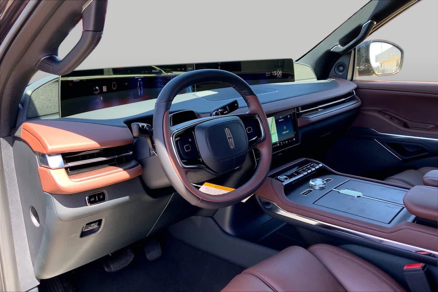 New 2026 Lincoln Navigator Reserve AWD/4WD image 8