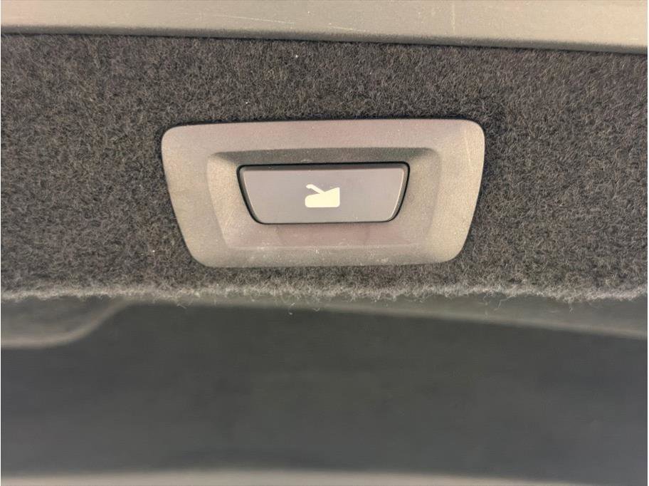 Used 2023 Lucid Air Touring image 34