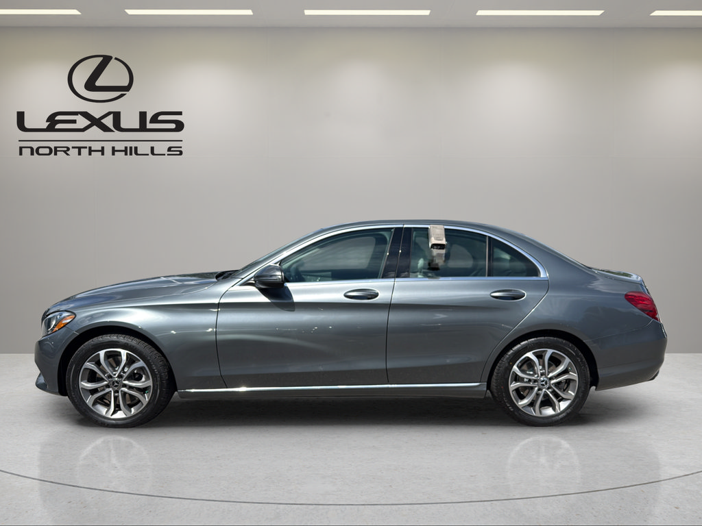 Used 2018 Mercedes-Benz C 300 4MATIC Sedan image 9