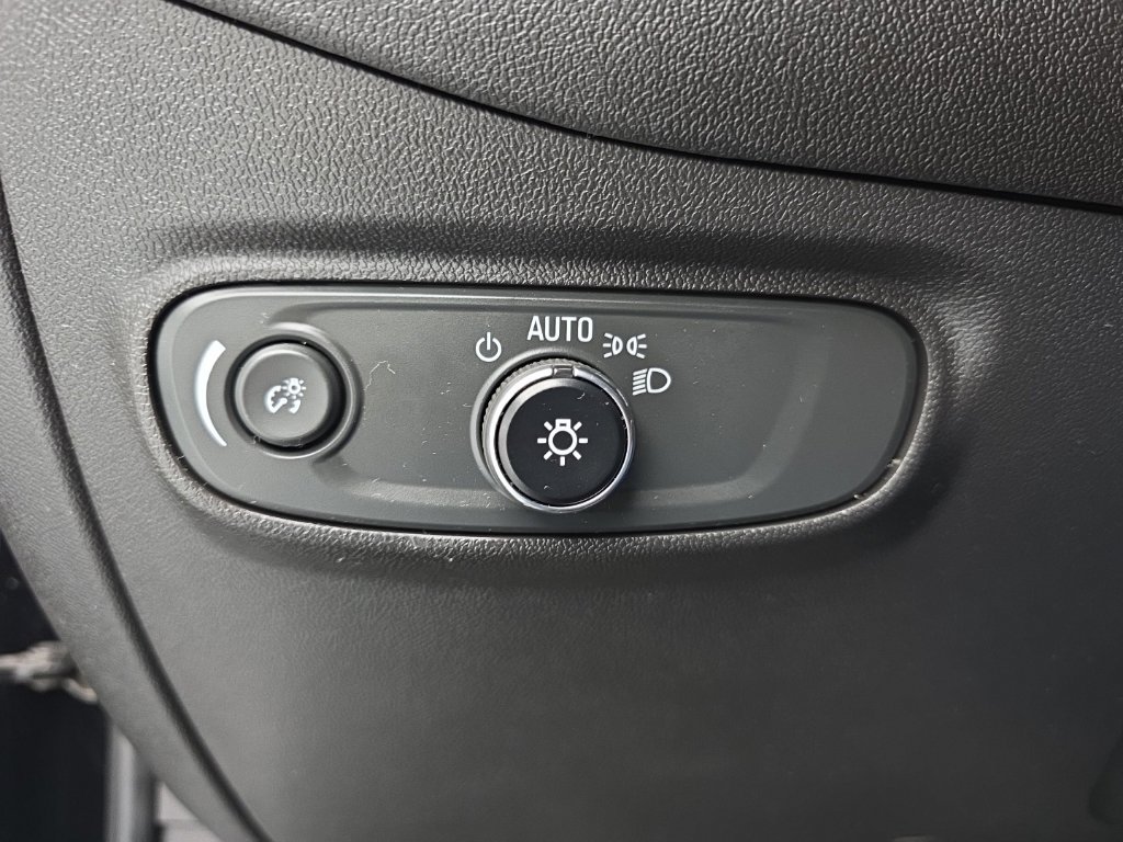 Used 2024 Chevrolet Equinox LT w/ LPO, Floor Liner Package AWD/4WD image 25