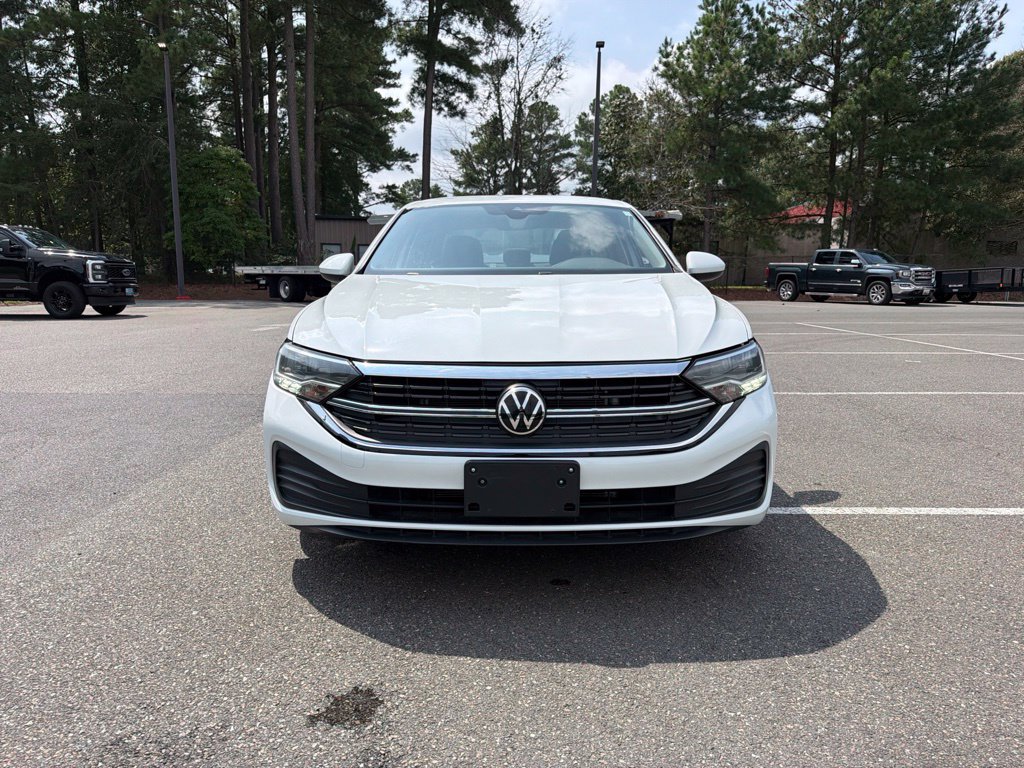 Used 2024 Volkswagen Jetta S FWD image 3