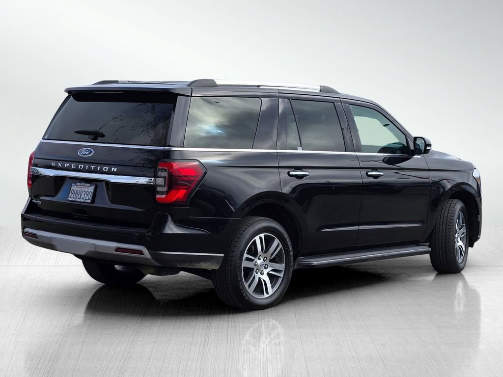 Used 2023 Ford Expedition Limited image 4