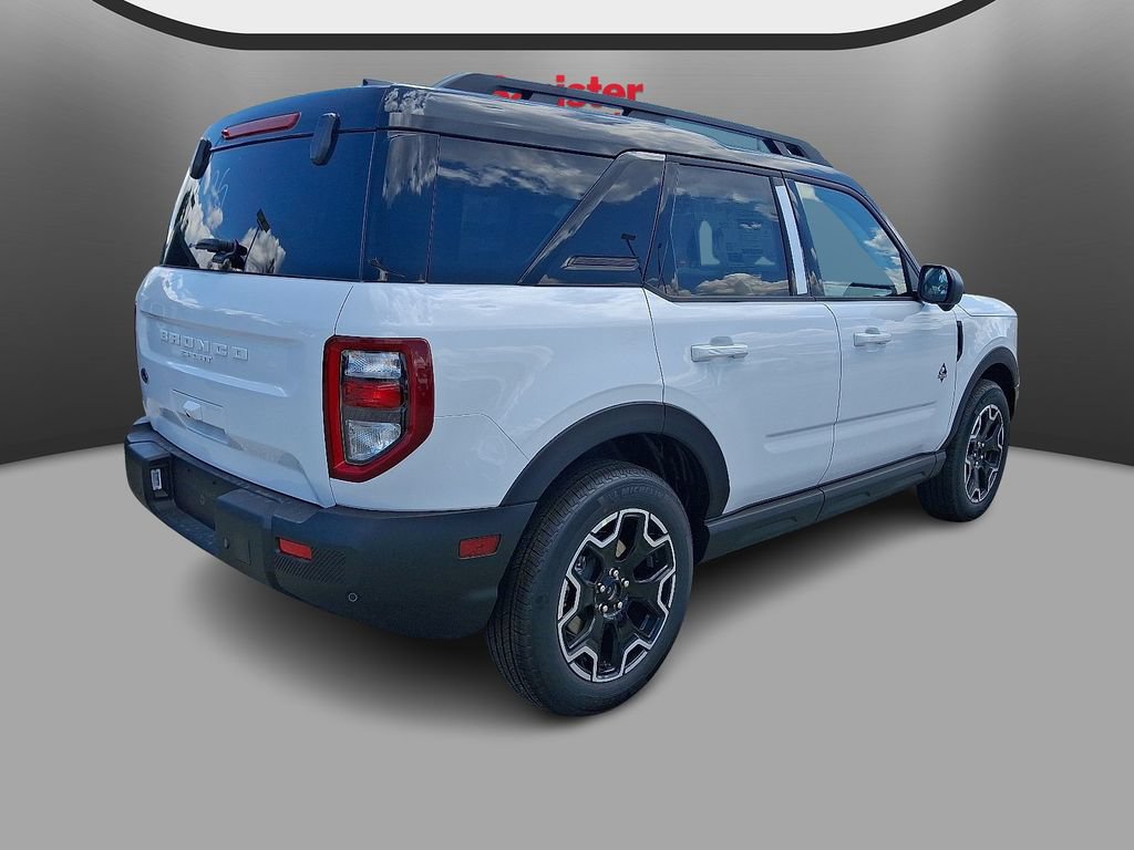 New 2025 Ford Bronco Sport Outer Banks w/ Outer Banks Tech Package+ AWD/4WD image 3